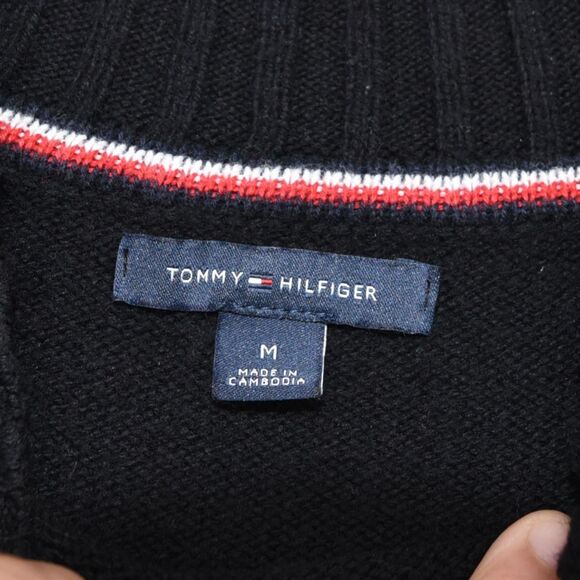 Tommy Hilfiger Women's Black and White Sweatshirt Fair Isle Ski Cabin M - Picture 6 of 6